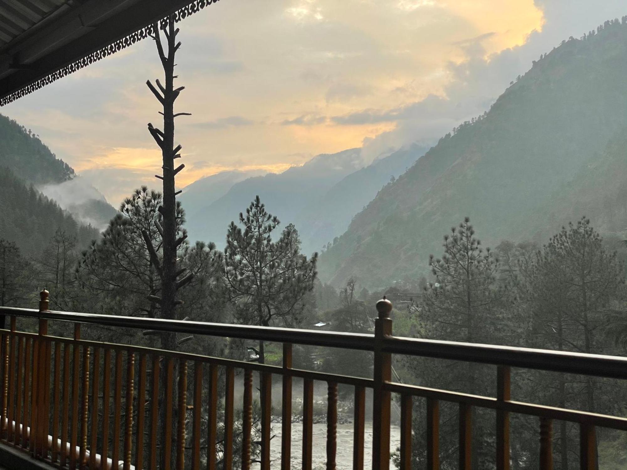 Hotel Highland Spirit 2 à Kasol Extérieur photo